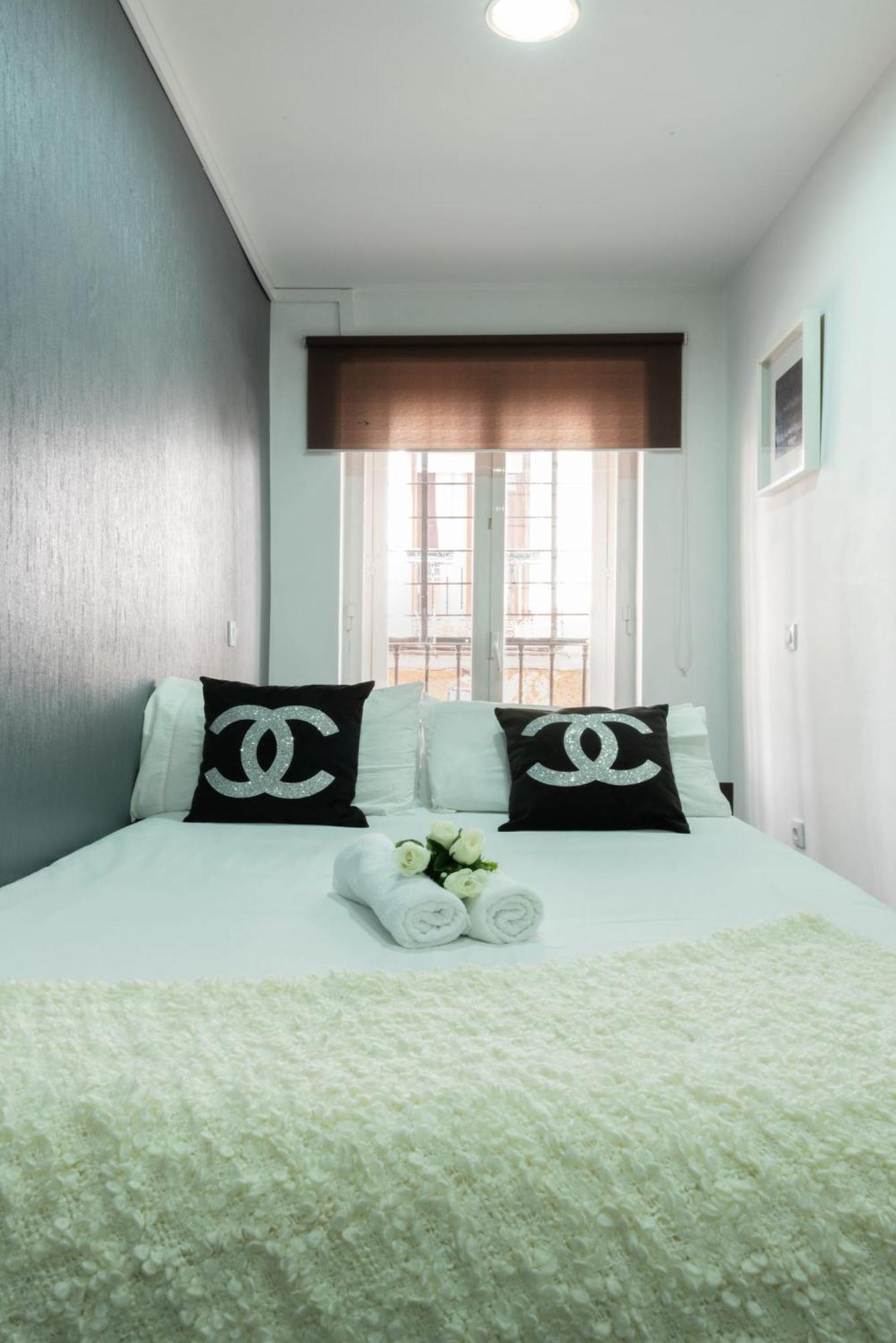 Apartamentos Day Madrid Plaza De Espana Centro Gran Via Sol Malasana Buitenkant foto