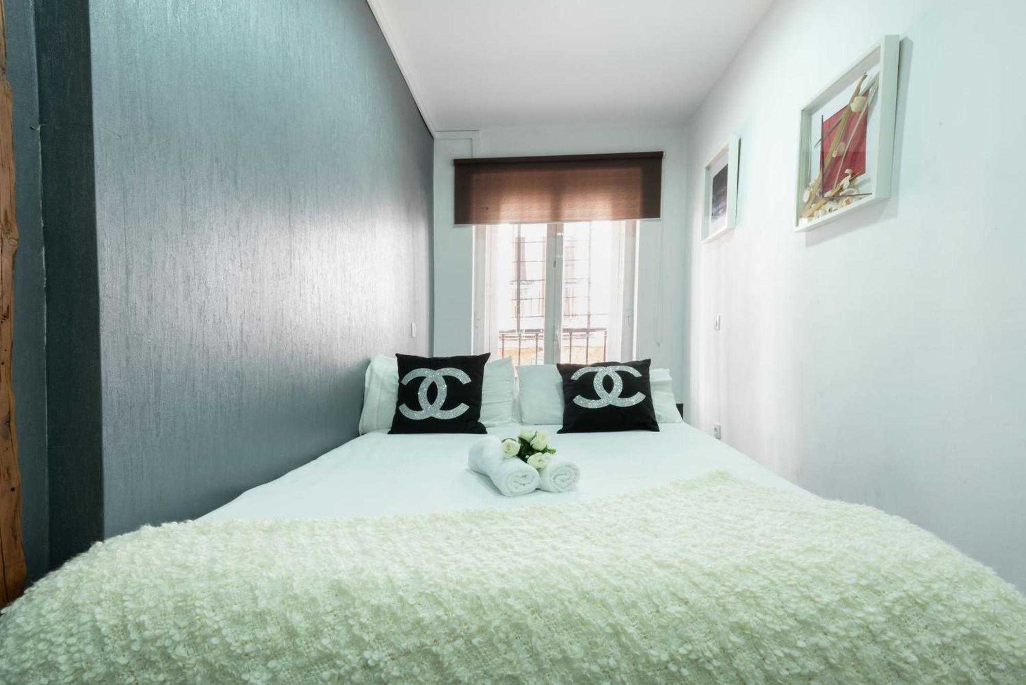 Apartamentos Day Madrid Plaza De Espana Centro Gran Via Sol Malasana Buitenkant foto