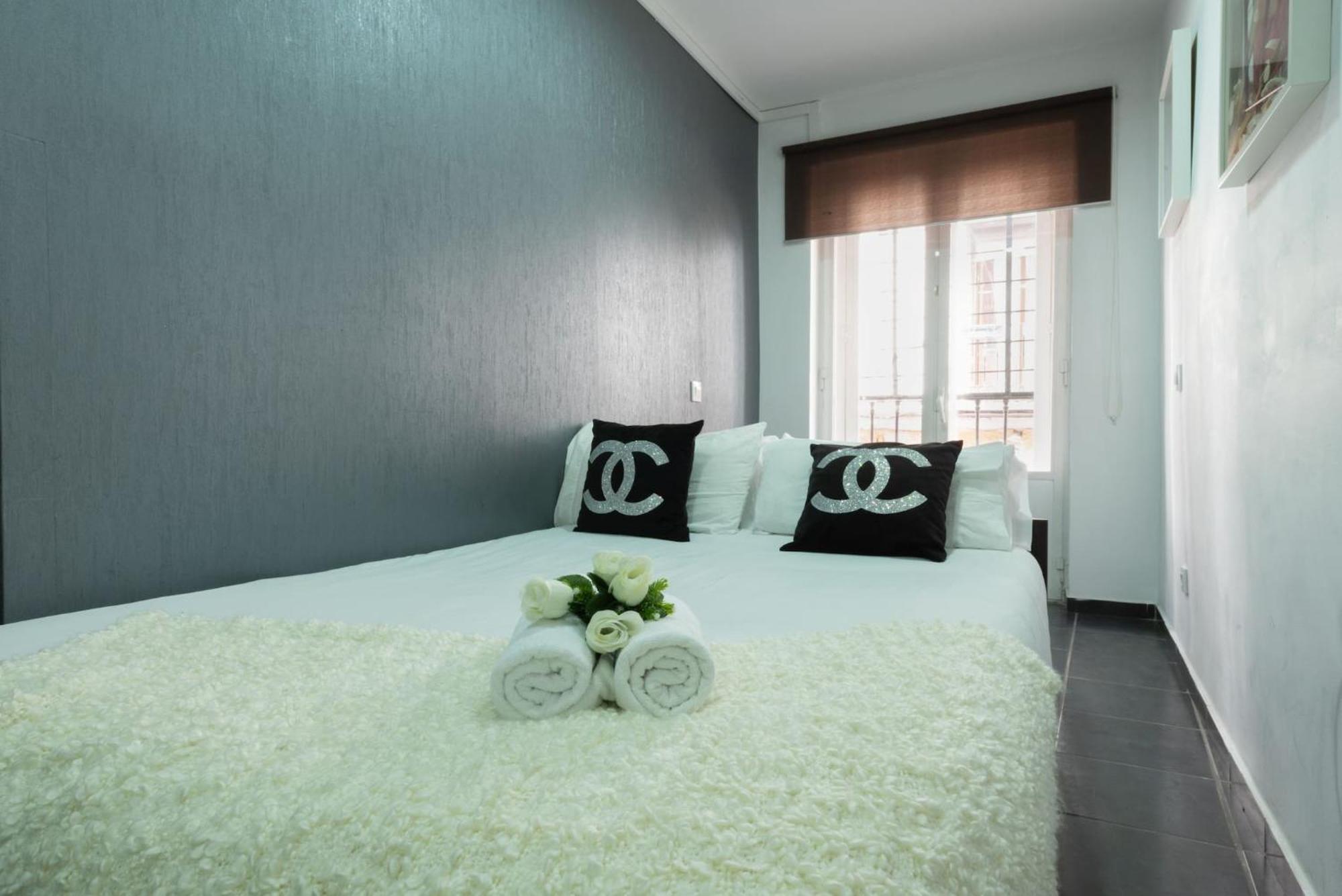 Apartamentos Day Madrid Plaza De Espana Centro Gran Via Sol Malasana Buitenkant foto