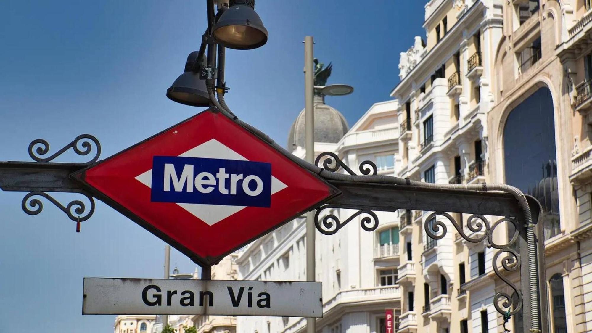 Apartamentos Day Madrid Plaza De Espana Centro Gran Via Sol Malasana Buitenkant foto