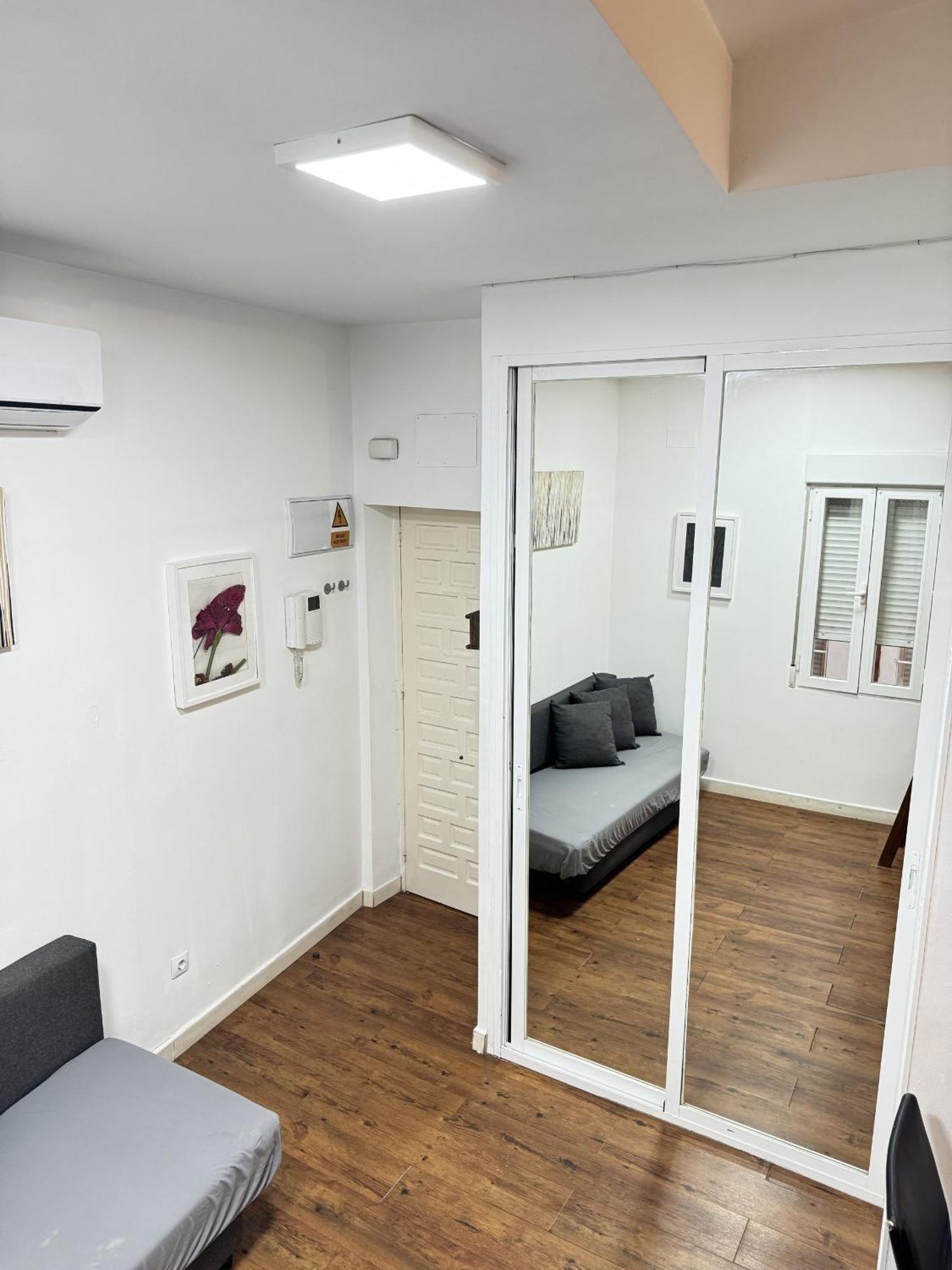 Apartamentos Day Madrid Plaza De Espana Centro Gran Via Sol Malasana Buitenkant foto