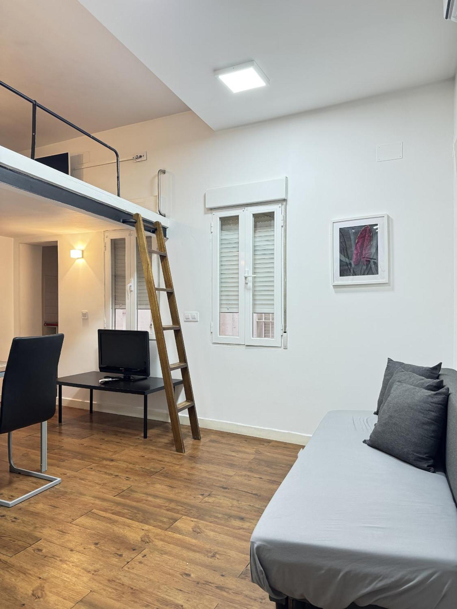 Apartamentos Day Madrid Plaza De Espana Centro Gran Via Sol Malasana Buitenkant foto